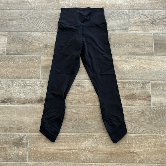 Lululemon Wunder Under Leggings Size 4 - Picture 1 of 3